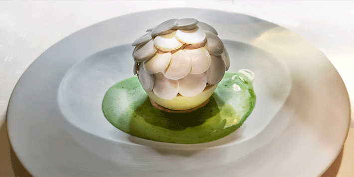 Vacherin Glacé mit Himbeeren und Sauerampfer