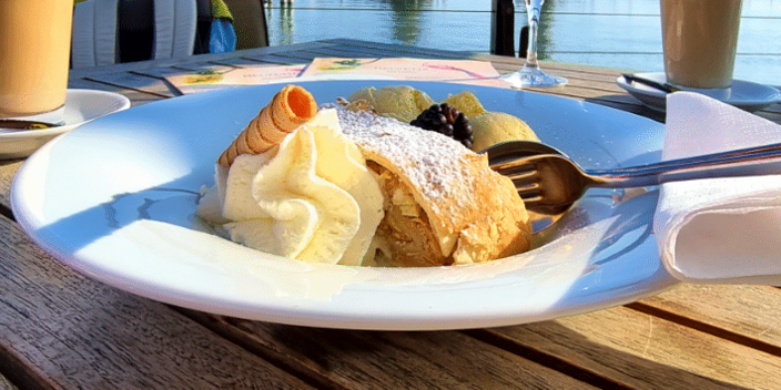 Apfelstrudel